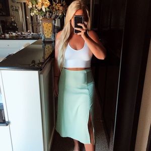 🆕 NWT Green high waisted slit midi skirt